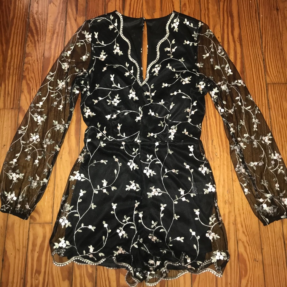 Floral Detailed Romper